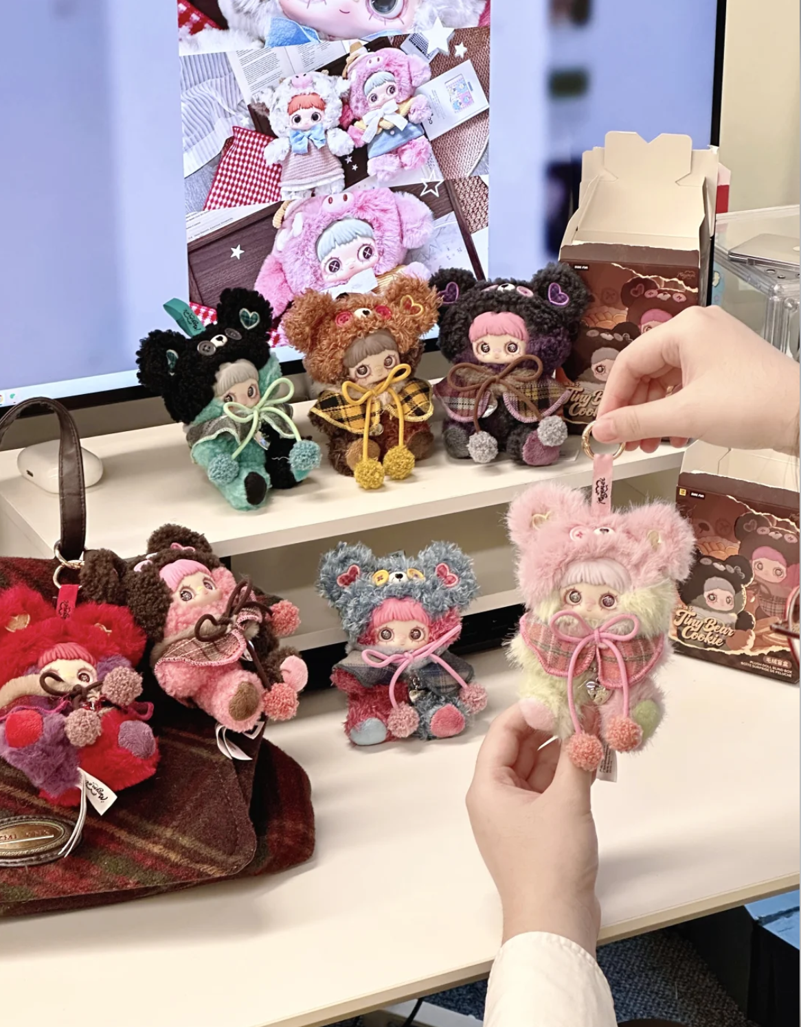 1Box Maymei Tiny Bear Cookie ($29.99) from @POPStash